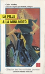 La fille  la mini-moto