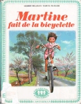 Martine fait de la bicyclette