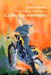 La fille  la mini-moto